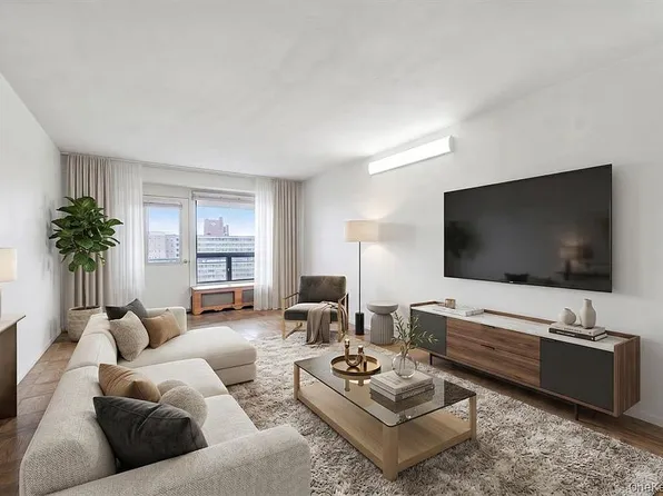 61-15 98th St #16H, Rego Park, NY 11374
