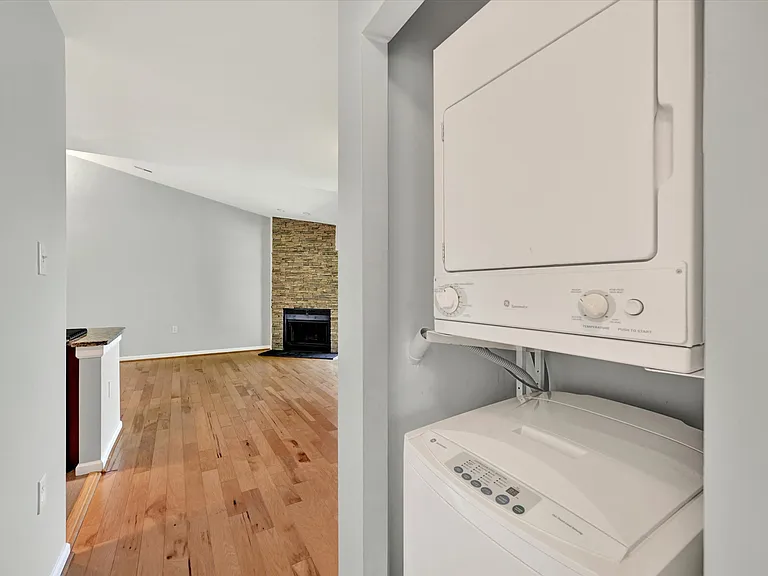 116 Mountain Rd #3C — Photo 12