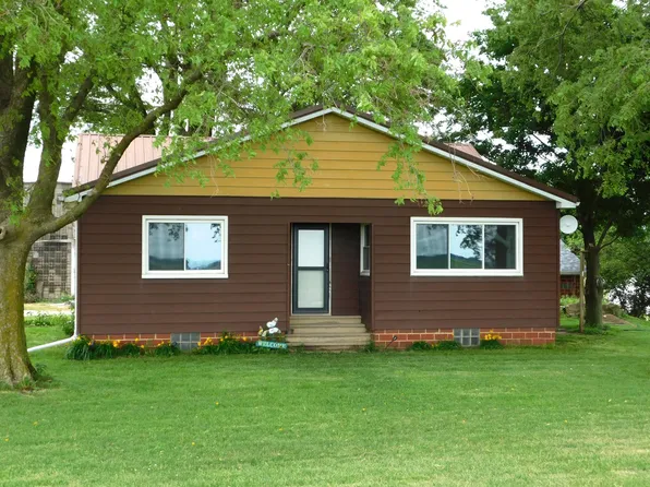 929 320th St, Woodward, IA 50276