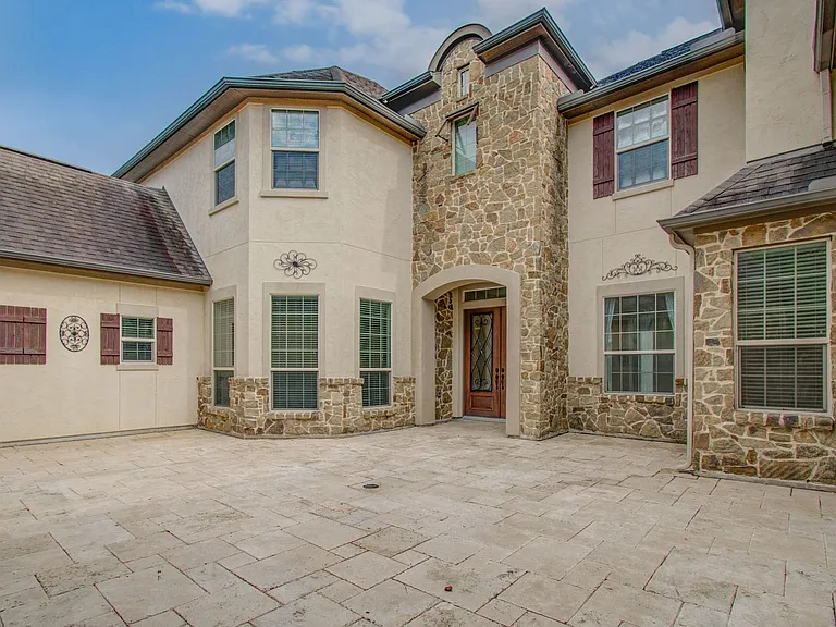 5711 Avon Landing Ln — Photo 42