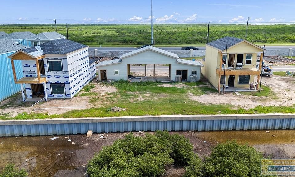 2nd image of 230 Las Joyas Blvd