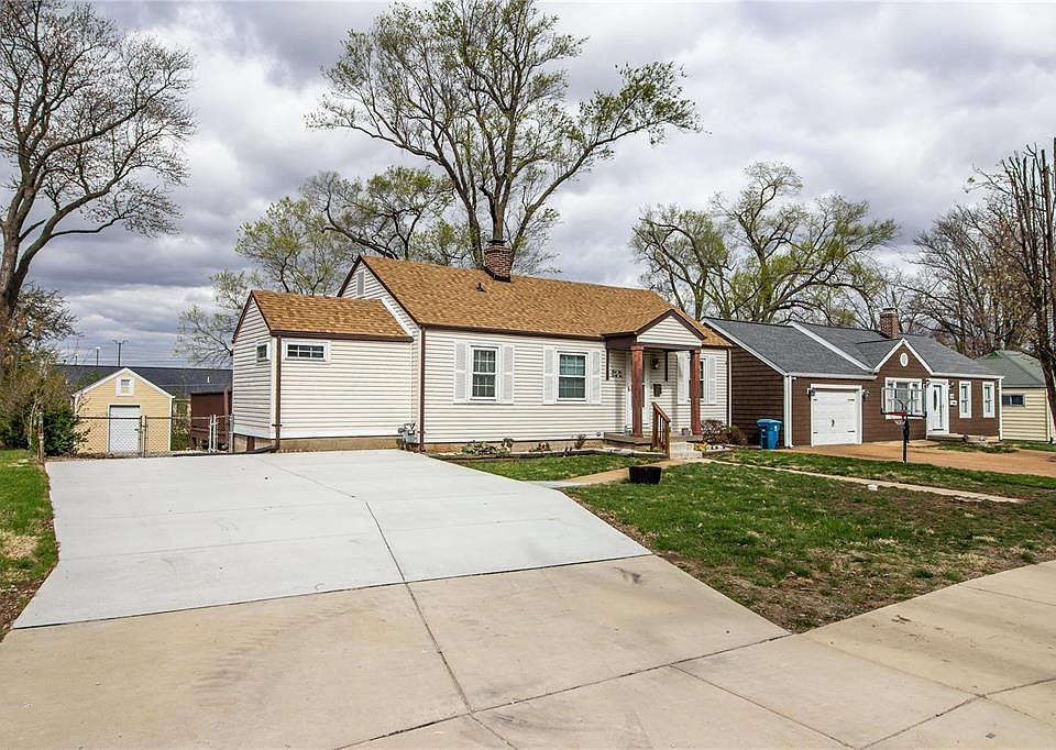 1st image of 4521 Holman Ln