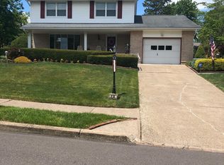 614 E Grove St, Nanticoke, PA 18634