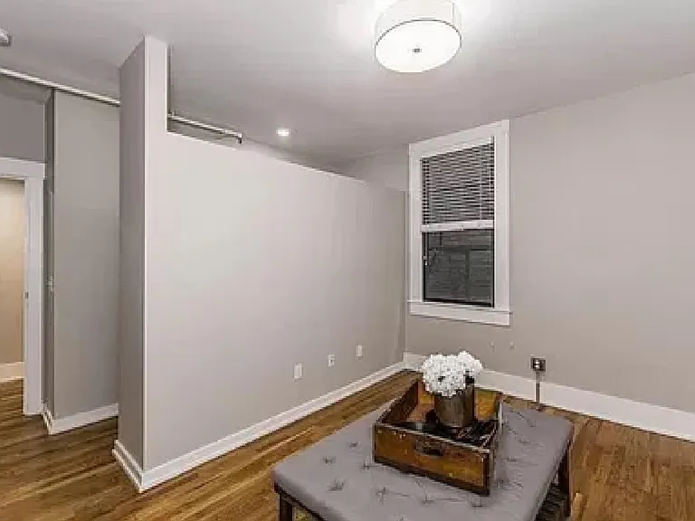 Unit Photo