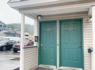 E Chestnut Apartments: 1-Bedroom Units in the Heart of Bellingham, Bellingham, WA 98225