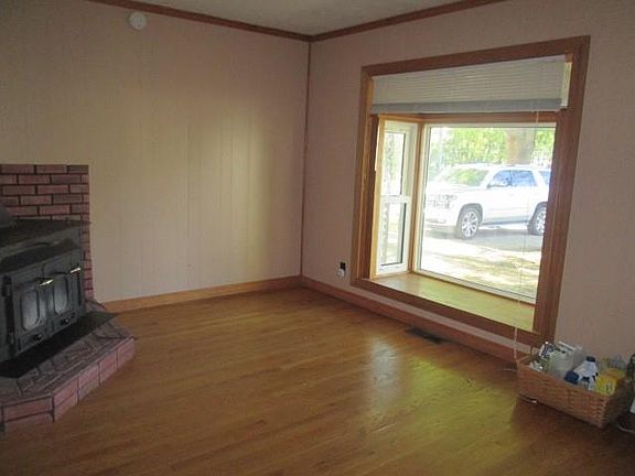 4th image of 506 Shady Ln