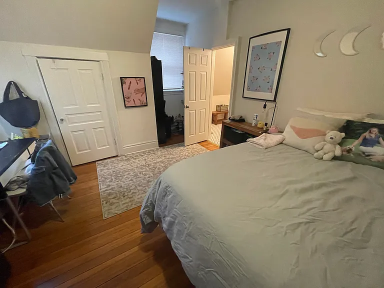 627 Library Pl — Photo 6