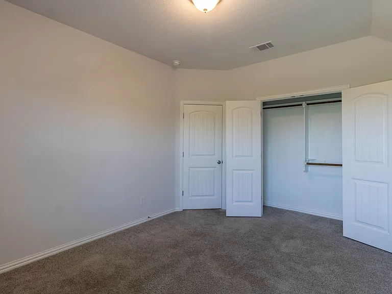 19337 Pilton Dr — Photo 45