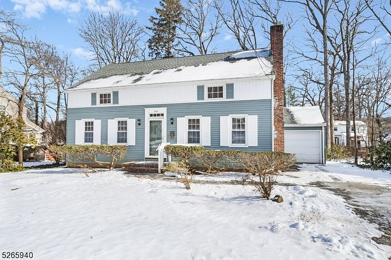 1st image of 114 Beechwood Dr