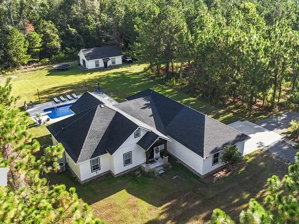321 Thomas St, Odum, GA 31555