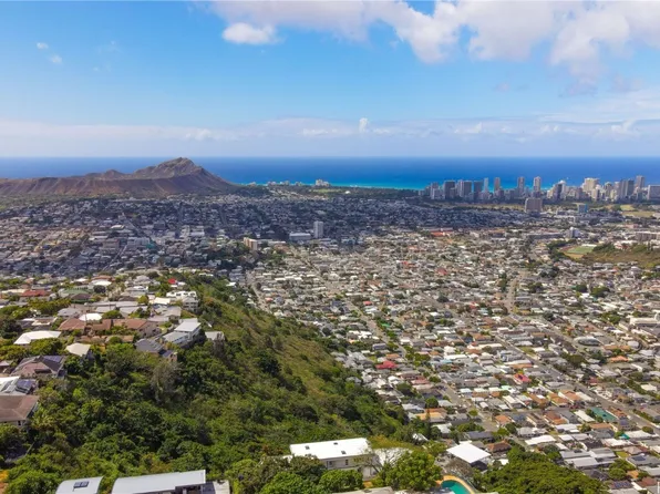 3627 Kawelolani Pl, Honolulu, HI 96816