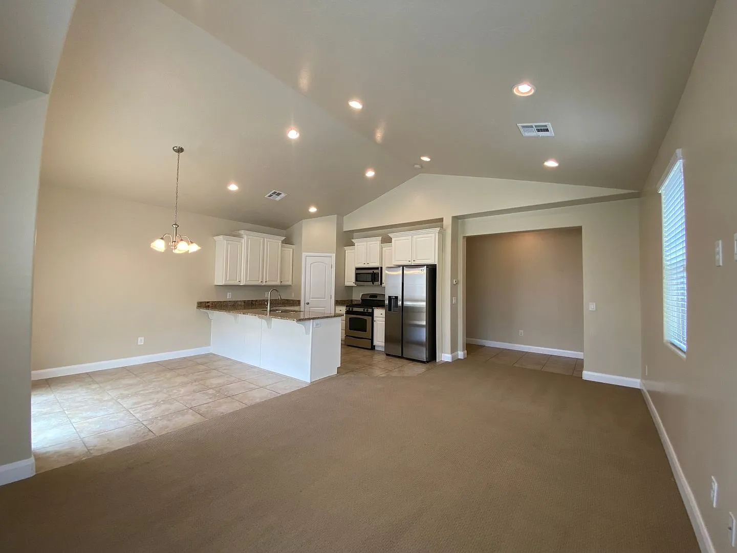 Spacious End Townhome For Rent — Photo 2