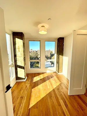 Rented by Pear NYC LLC | media 44