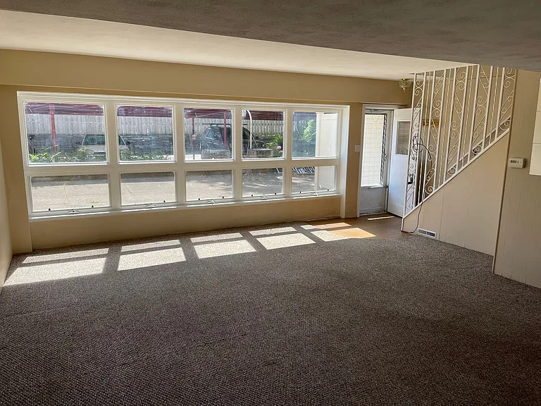 3615 Kennedy Dr — Photo 8