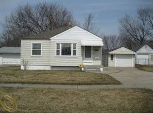 25644 Notre Dame St, Dearborn Heights, MI 48125