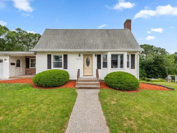 29 Carroll St, Auburn, MA 01501