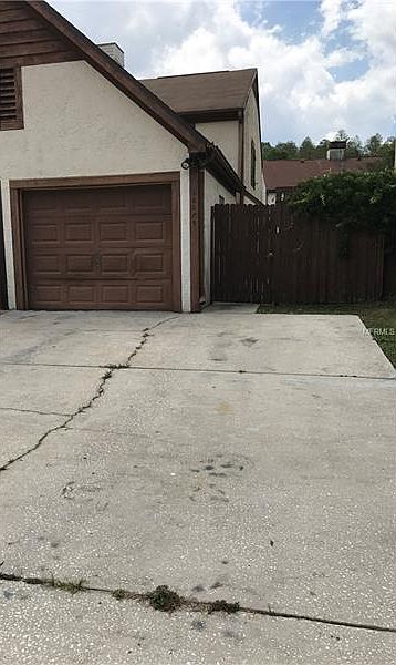 1st image of 16079 Dawnview Dr