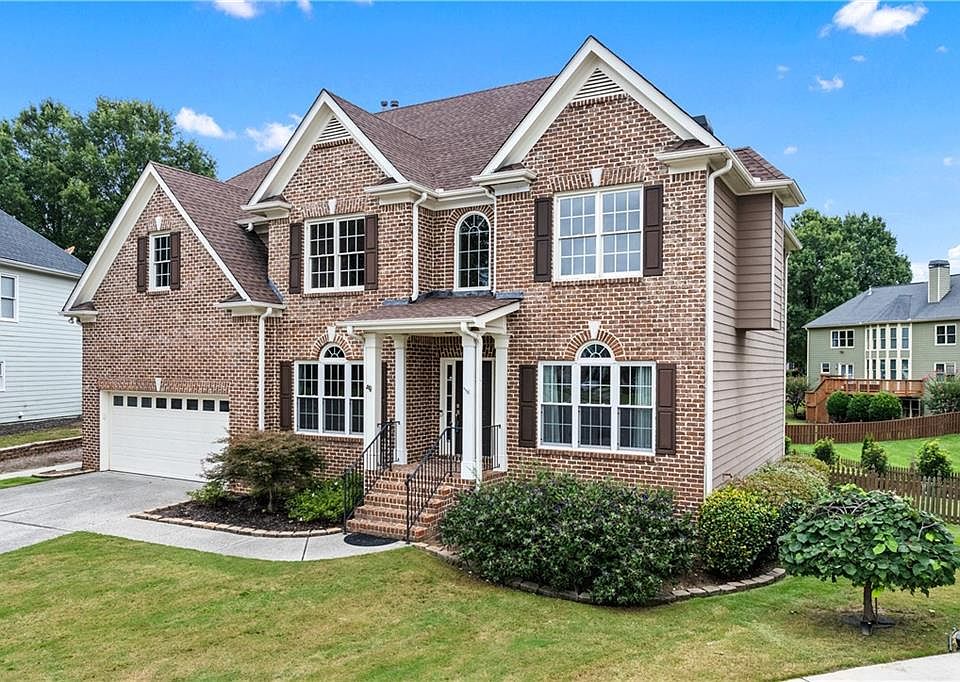 1st image of 1662 Blue Heron Ct