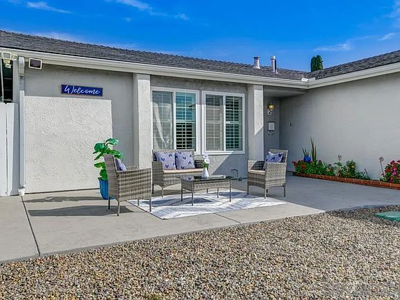 3rd image of 8784 Hebrides Dr