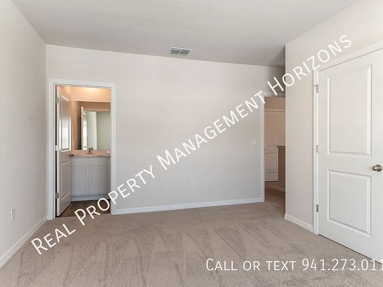 17769 Crescent Moon Loop — Photo 12