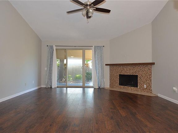 5th image of 3704 Huckleberry Dr