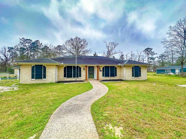8291 Magnolia St, Orange, TX 77632