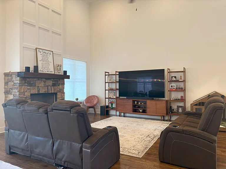 7814 Dunwoody Dr — Photo 10