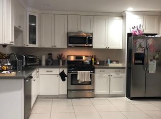 10136 Crebs Ave, Northridge, CA 91324