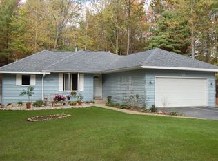 6095 Deerfield Rd, Canadian Lakes, MI 49346