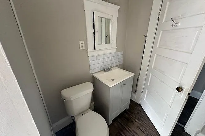 9710 Aetna Rd — Photo 5