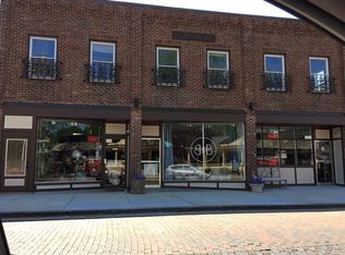 76 S Main St #A, Zionsville, IN 46077