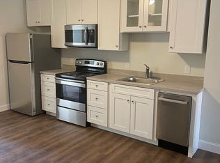 15617 Madison Ave, Lakewood, OH 44107