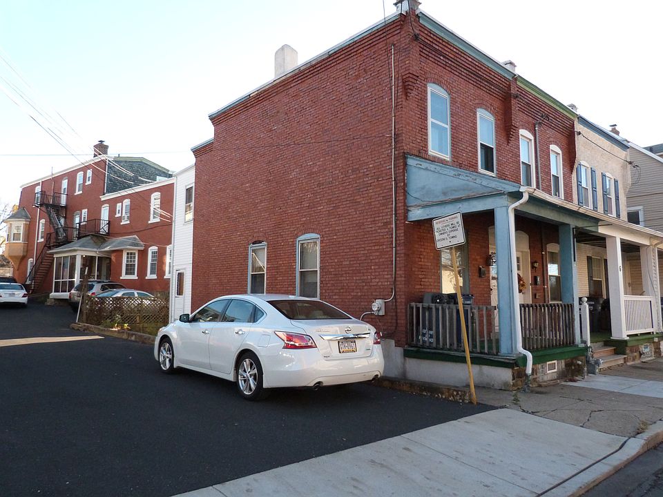 8 E Race St, Ambler, PA 19002 Zillow