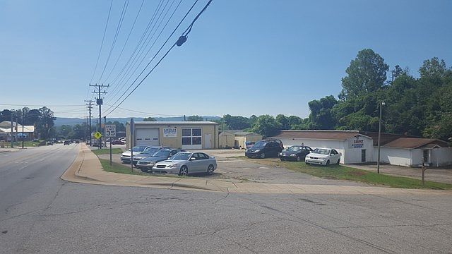 1st image of 1305 2nd St