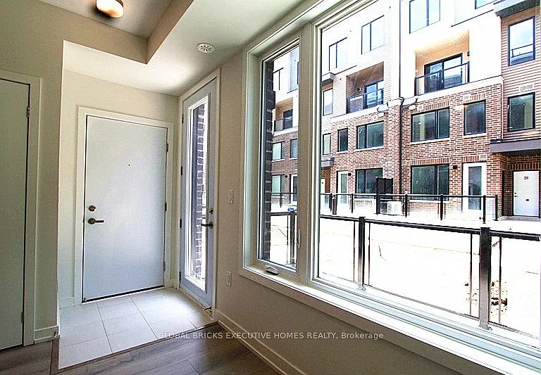 3546 Colonial Dr #14 — Photo 5
