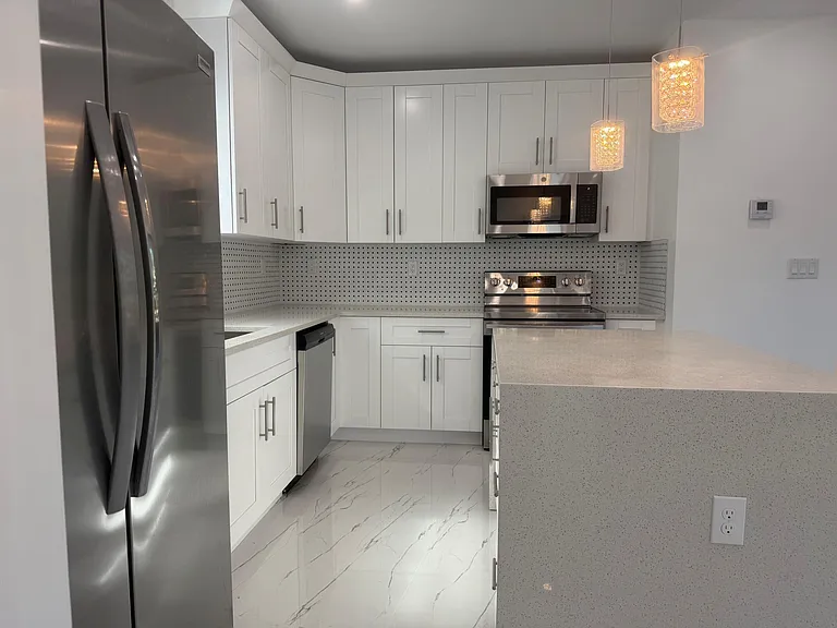 501 El Prado — Photo 4