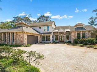 744 Bocage Ln, Mandeville, LA 70471