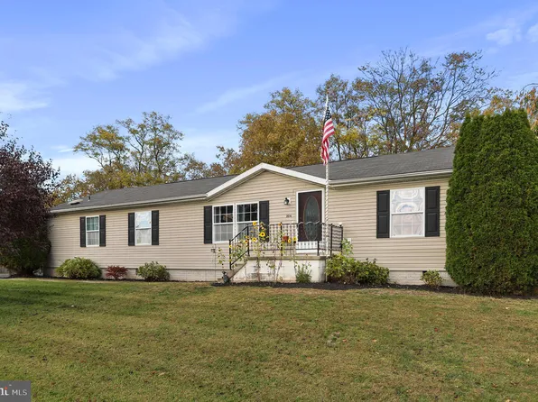 224 Teal Rd N, Martinsburg, WV 25405