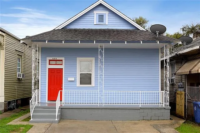 821 De Armas St