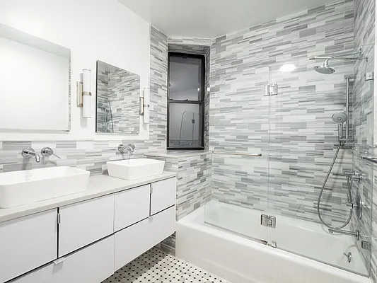 Rented by City Connections Realty | media 21