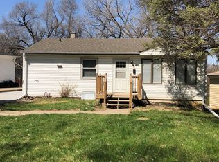 3360 Weber St, Omaha, NE 68112