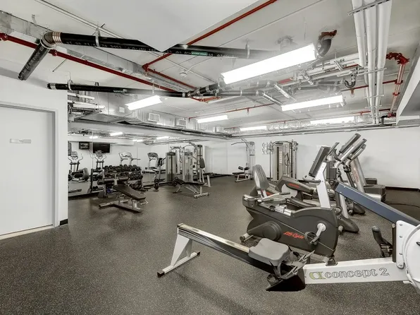 373 Wythe Avenue image 5 of 11