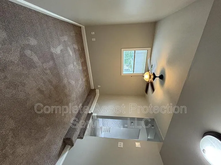 2715 Greene St — Photo 6