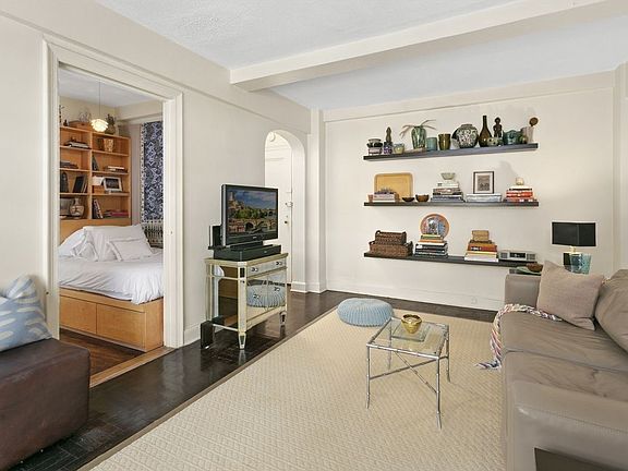 3rd image of 140 E 40th St APT 6B