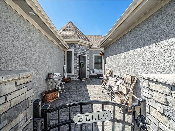 5th image of 1805 W Glen Dr