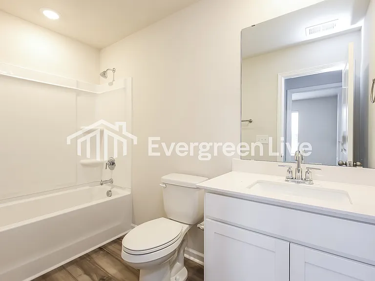 207 Meadow Gate Ct — Photo 14