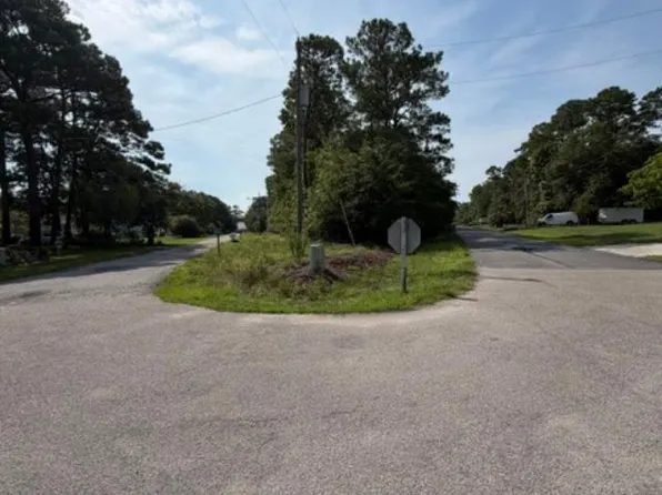 104 Paul Andrew Street, Varnamtown, NC 28462