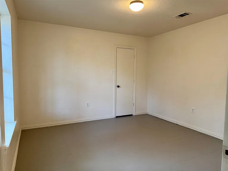 218 N 6th St #218 — Photo 11