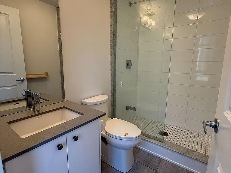 50 Holmes Ave #3 — Photo 22