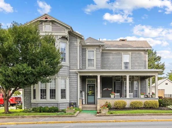 54 S Kanawha St, Buckhannon, WV 26201